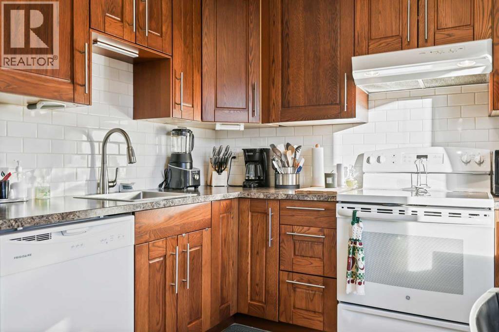 115 Castlegreen Close Ne, Calgary, Alberta  T3J 1Y6 - Photo 10 - A2271908