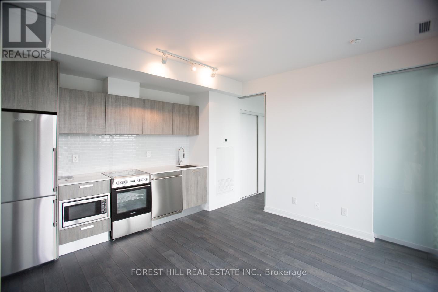 3301 - 50 Charles Street E, Toronto, Ontario  M4Y 0C3 - Photo 3 - C12609870