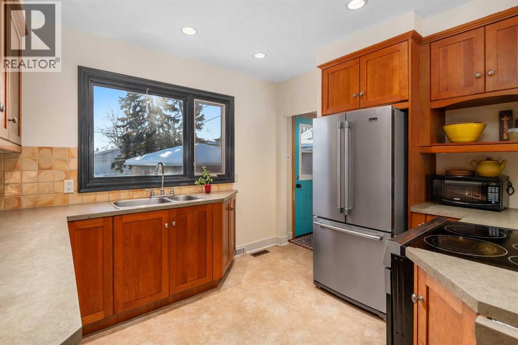 421 19 Avenue Ne, Calgary, Alberta  T2E 1P4 - Photo 7 - A2274869