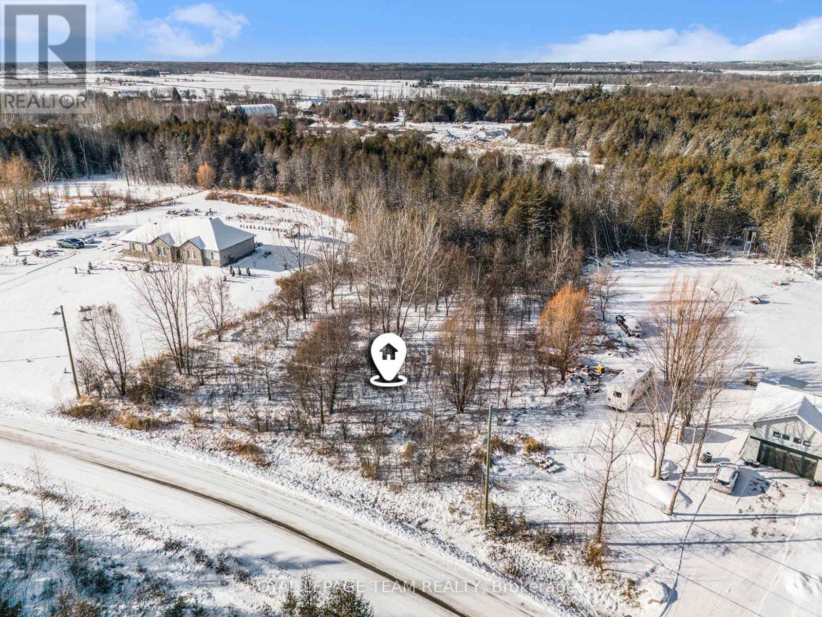 1623 Loney Crescent, Ottawa, Ontario K0A 2P0 - Photo 2 - X12634154