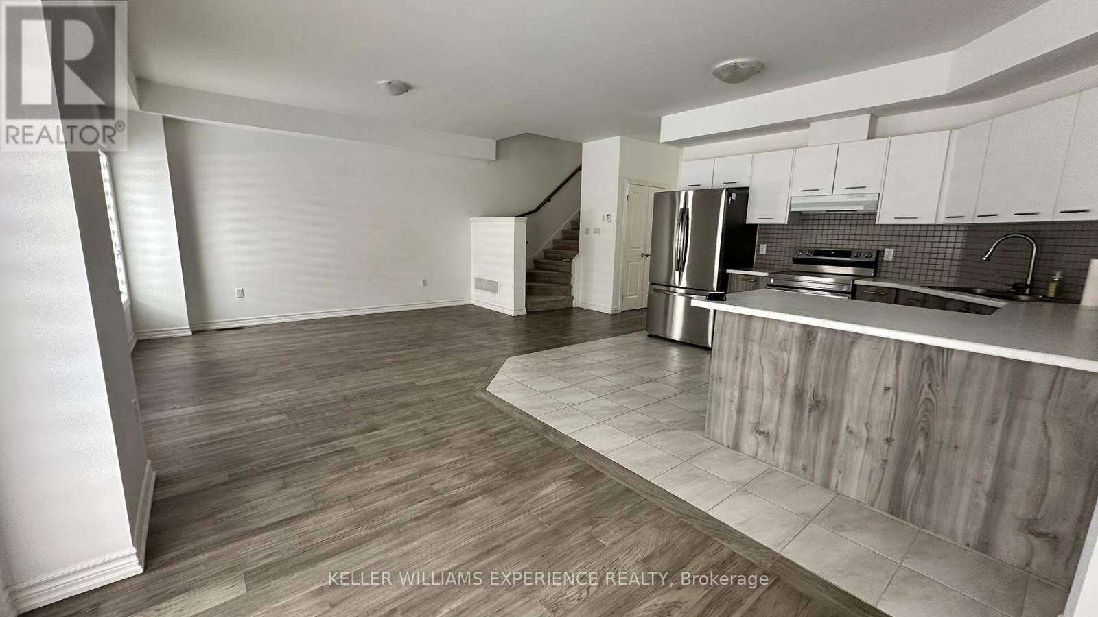 165 Rosie Street, Blue Mountains, Ontario  N0H 1J0 - Photo 9 - X12633988