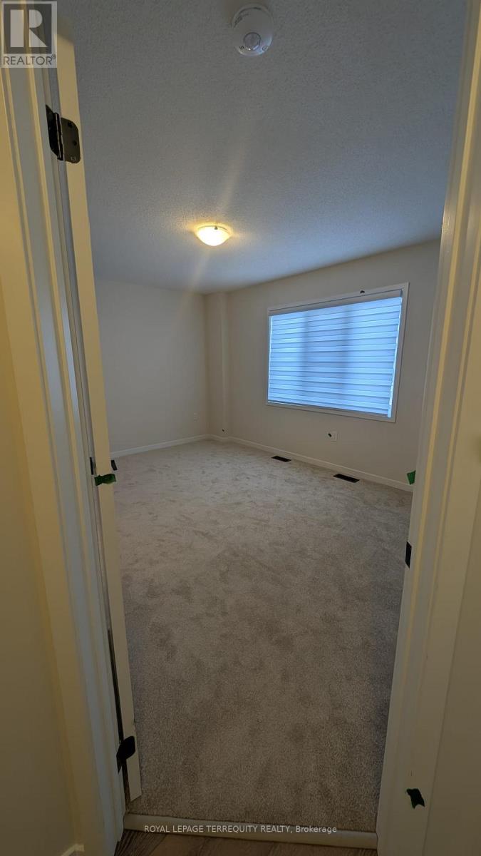 38 Kingbird Common, Cambridge, Ontario  N1T 0H3 - Photo 13 - X12633998