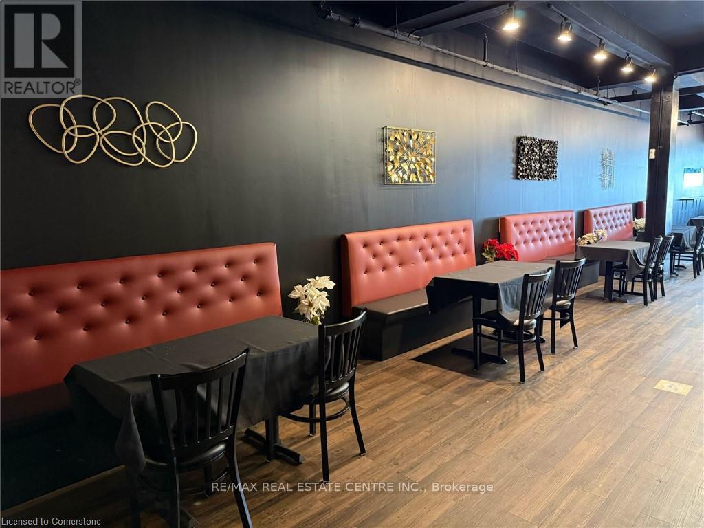 179 King Street W, Kitchener, Ontario  N2G 1A7 - Photo 5 - X12634006