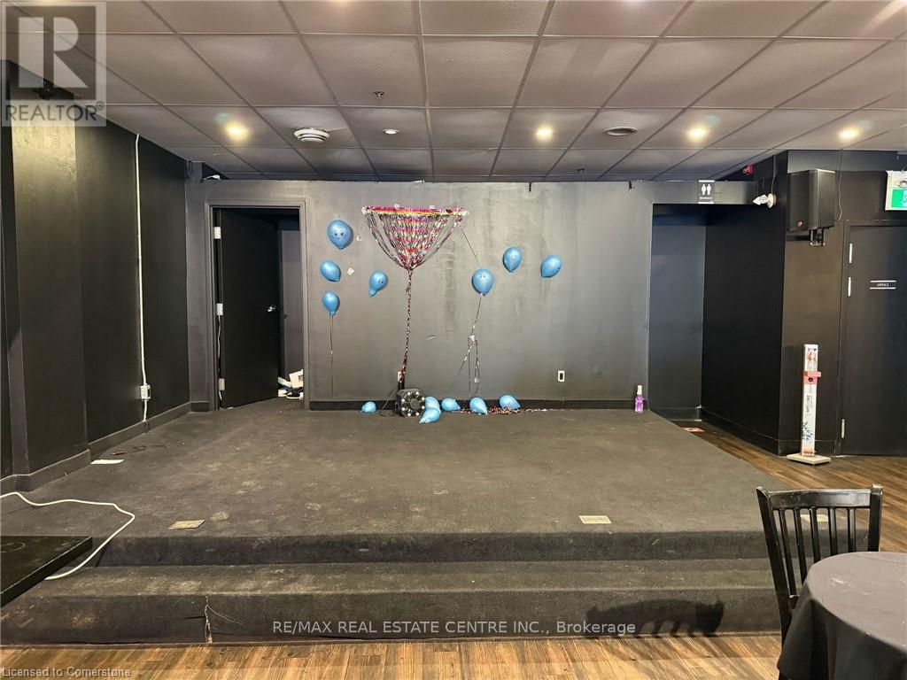 179 King Street W, Kitchener, Ontario  N2G 1A7 - Photo 9 - X12634006