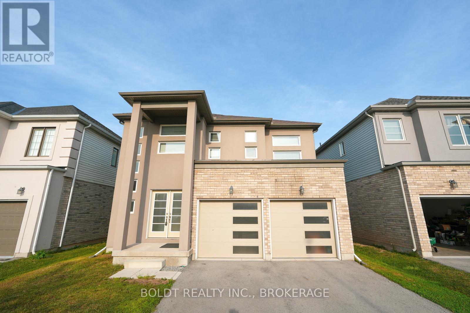 244 Bethune Avenue, Welland, Ontario  L3B 0H6 - Photo 1 - X12634096