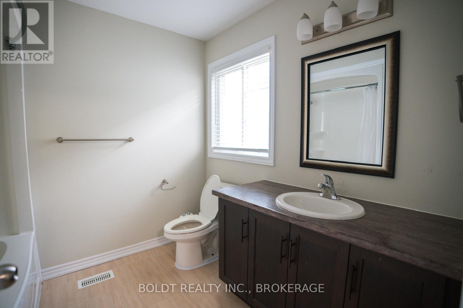 244 Bethune Avenue, Welland, Ontario  L3B 0H6 - Photo 17 - X12634096