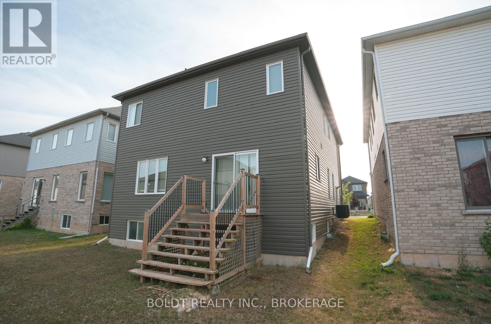 244 Bethune Avenue, Welland, Ontario  L3B 0H6 - Photo 31 - X12634096