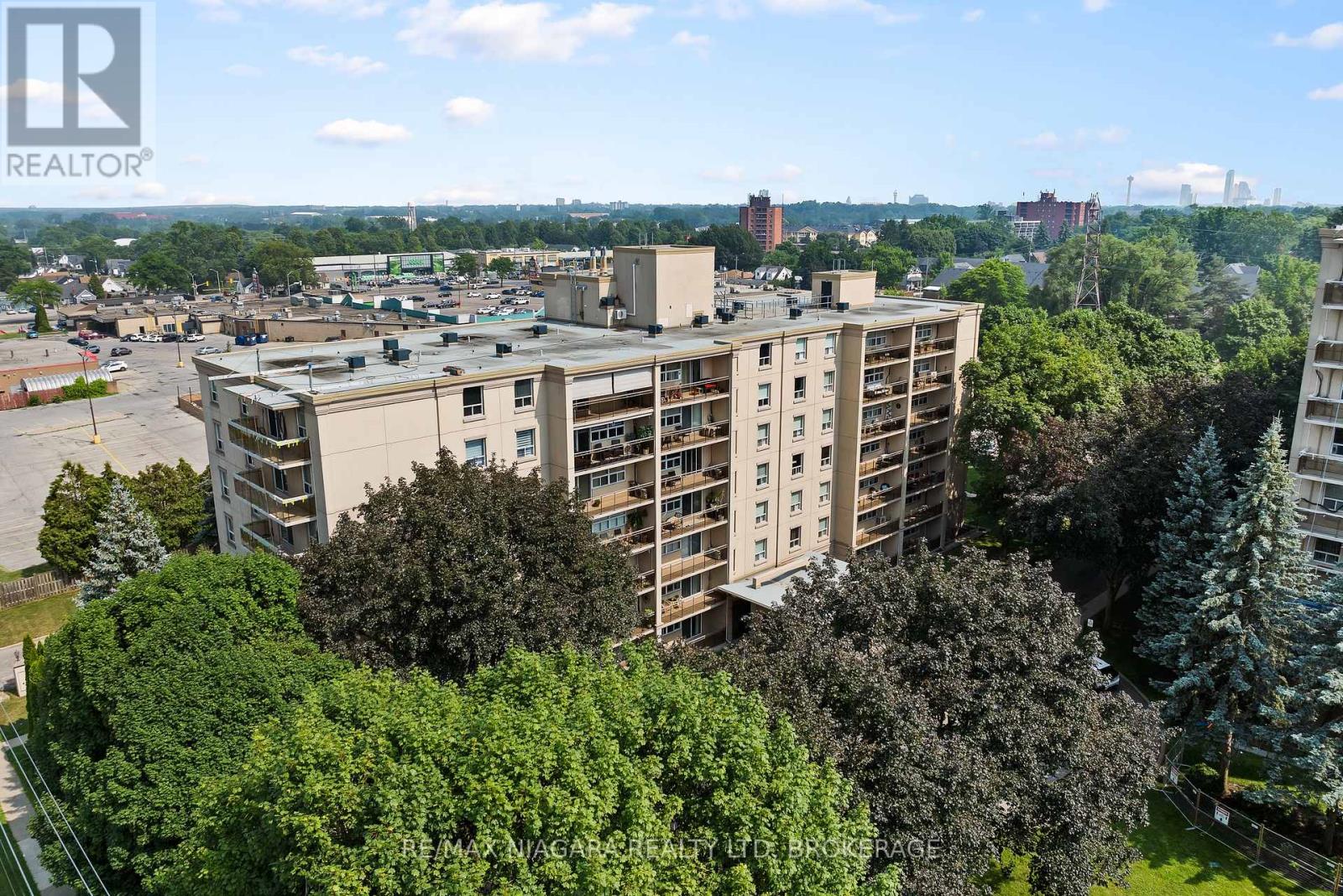 205 - 6390 Huggins Street, Niagara Falls (Stamford), Ontario  L2J 1H1 - Photo 23 - X12634100