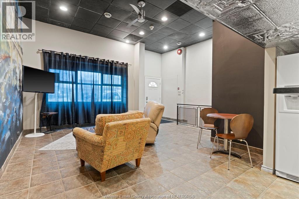 3315 Tecumseh Road East, Windsor, Ontario N8W 1H4 - Photo 10 - 25031664