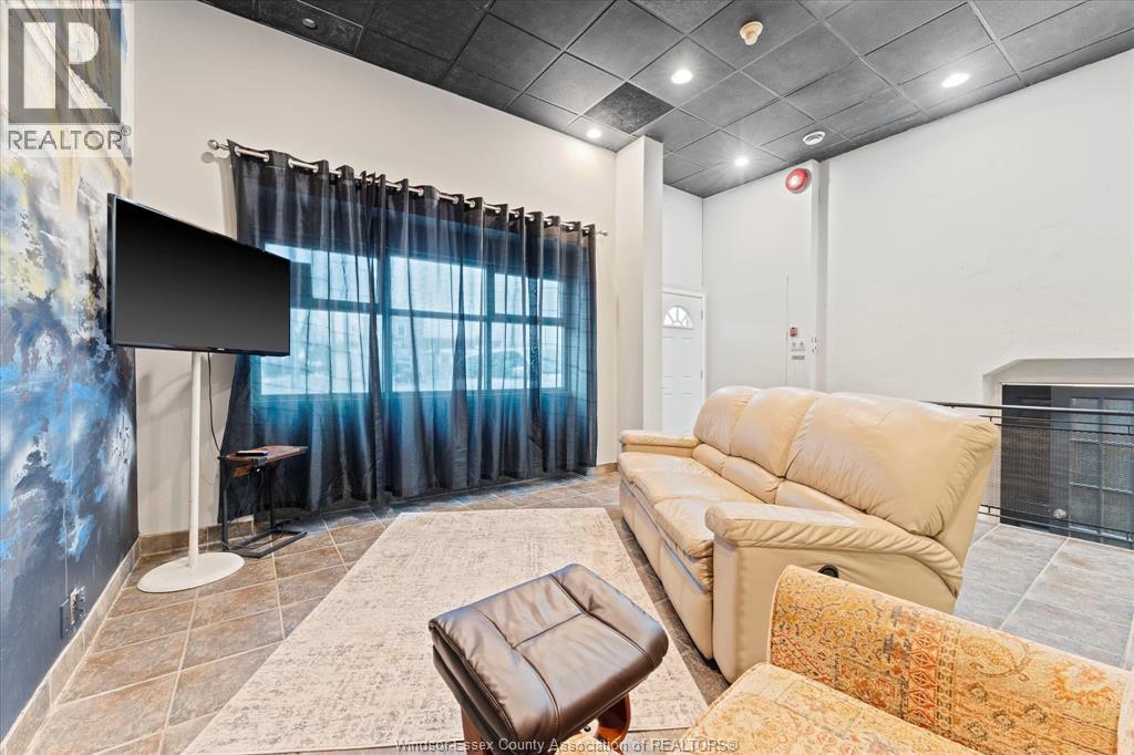 3315 Tecumseh Road East, Windsor, Ontario N8W 1H4 - Photo 11 - 25031663