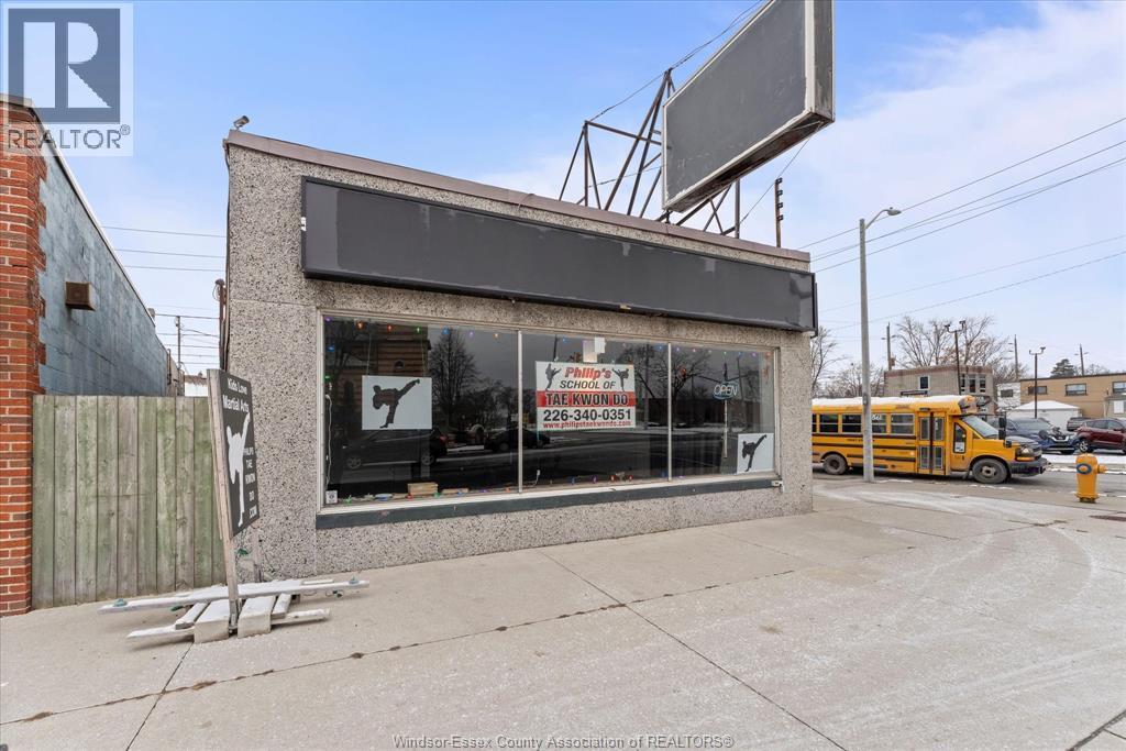 3315 Tecumseh Road East, Windsor, Ontario N8W 1H4 - Photo 2 - 25031663