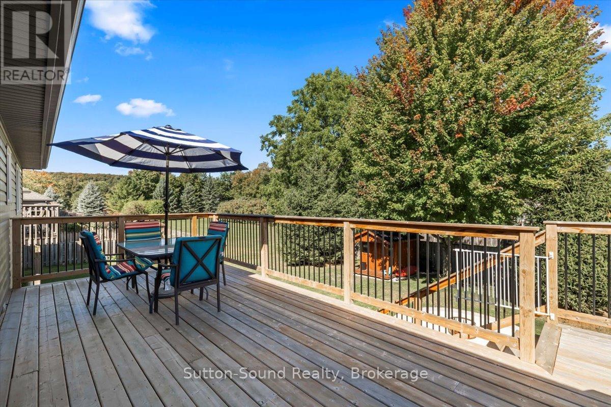 224 2nd Street W, Owen Sound, Ontario  N4K 0A6 - Photo 11 - X12485016