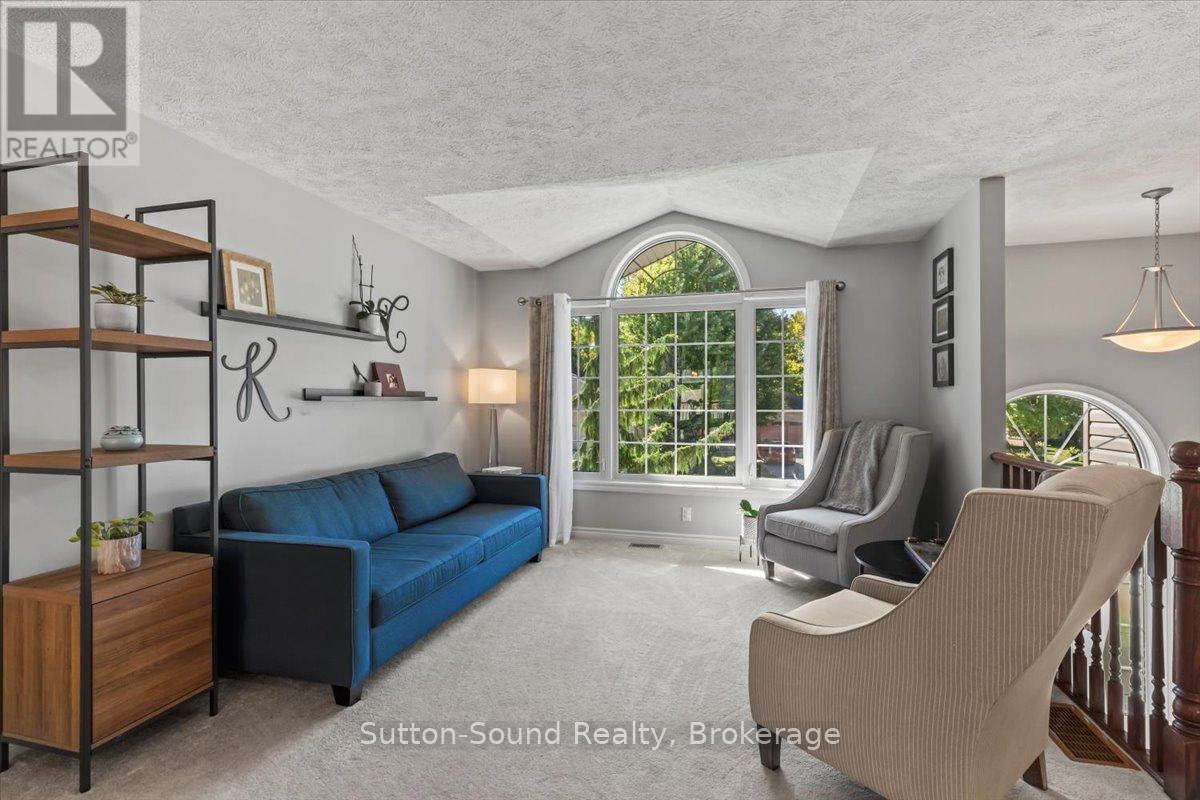 224 2nd Street W, Owen Sound, Ontario  N4K 0A6 - Photo 6 - X12485016