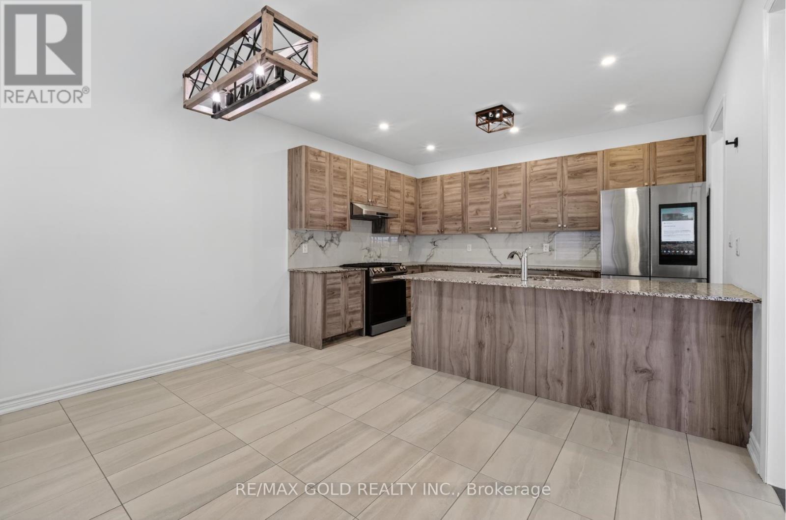 25 Eberly Woods Drive, Caledon, Ontario  L7C 4J2 - Photo 19 - W12617438