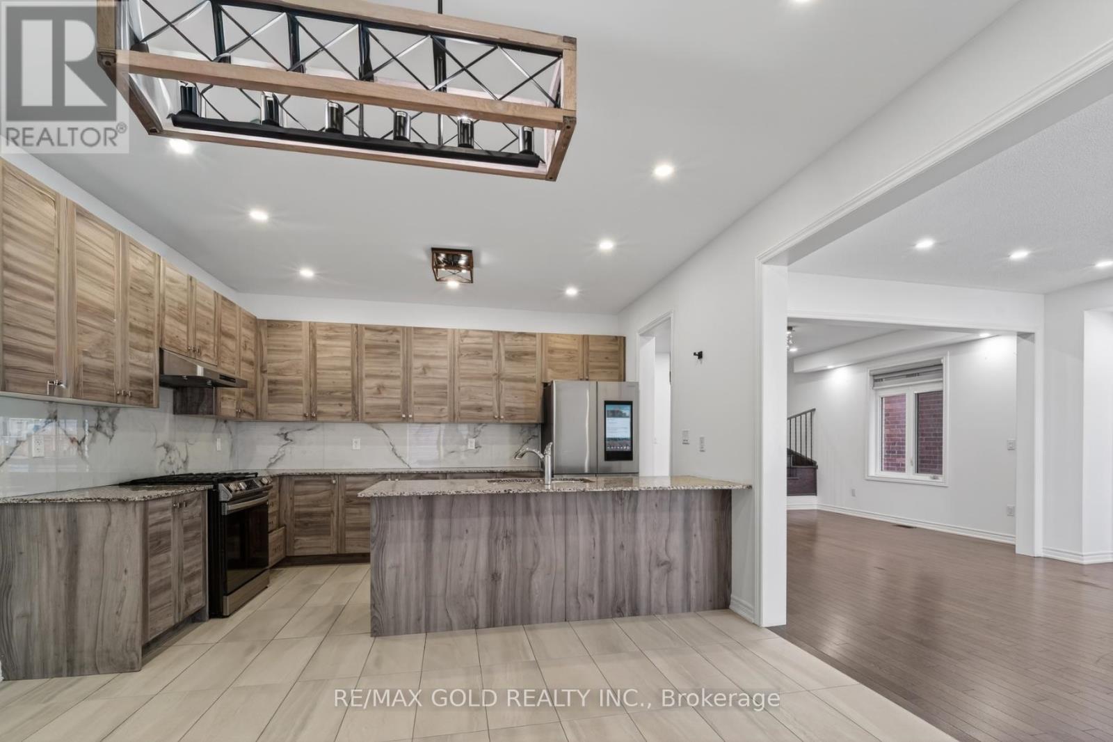 25 Eberly Woods Drive, Caledon, Ontario  L7C 4J2 - Photo 20 - W12617438