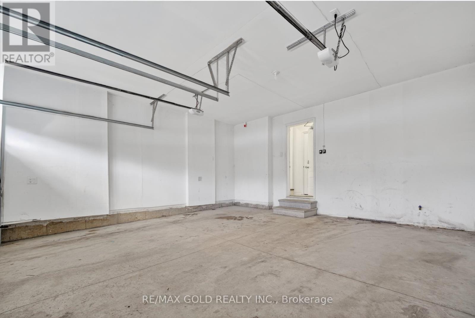 25 Eberly Woods Drive, Caledon, Ontario  L7C 4J2 - Photo 24 - W12617438