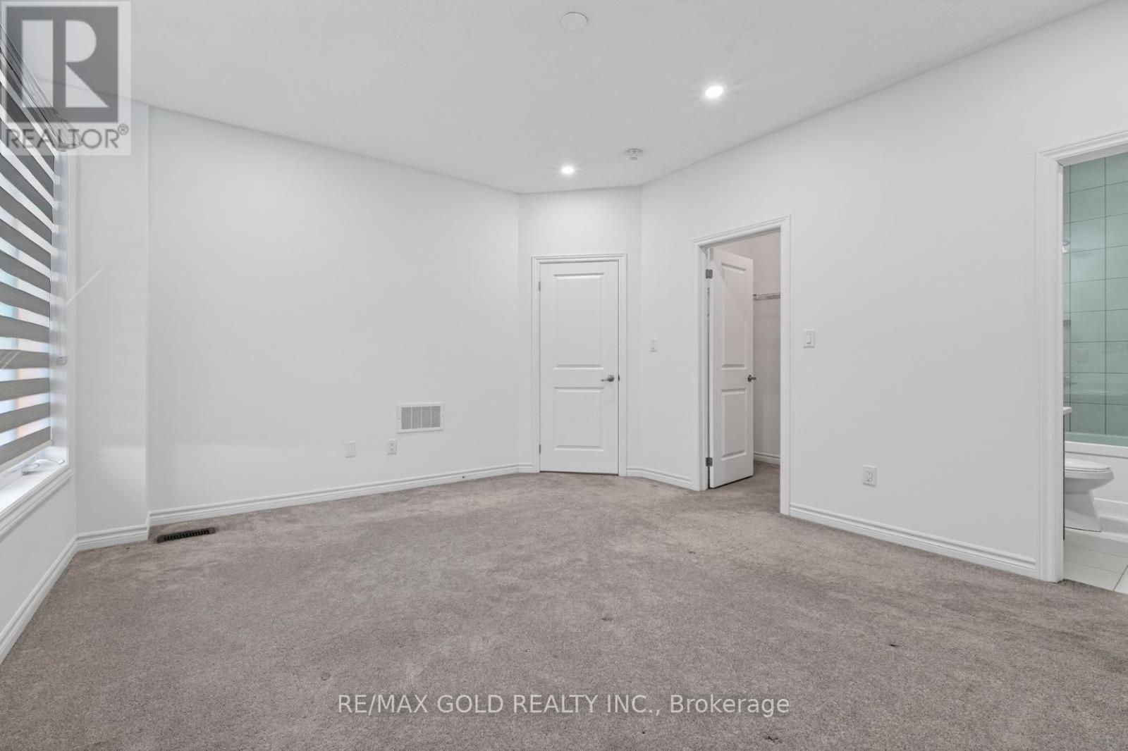 25 Eberly Woods Drive, Caledon, Ontario  L7C 4J2 - Photo 32 - W12617438