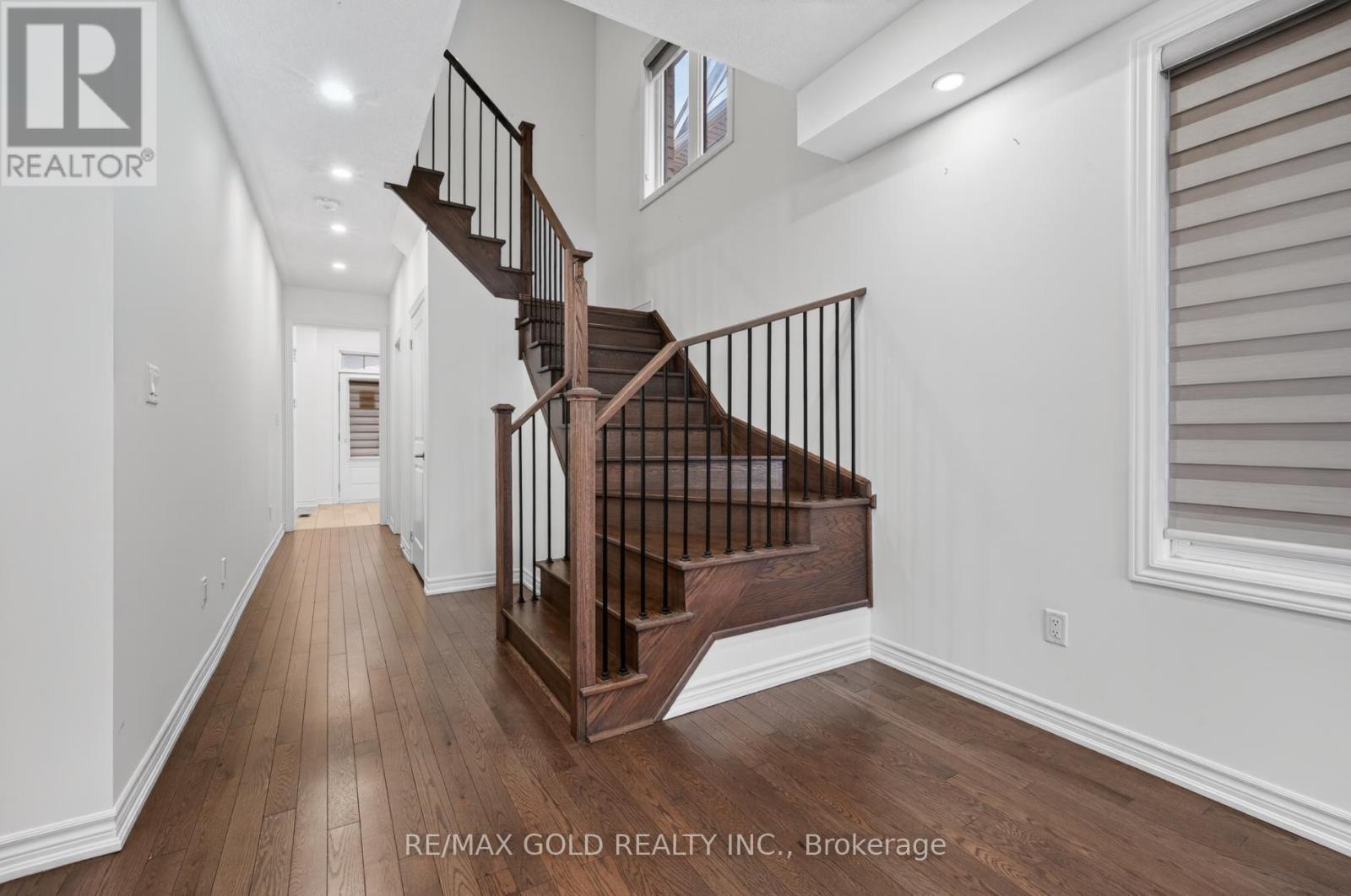 25 Eberly Woods Drive, Caledon, Ontario  L7C 4J2 - Photo 13 - W12617438