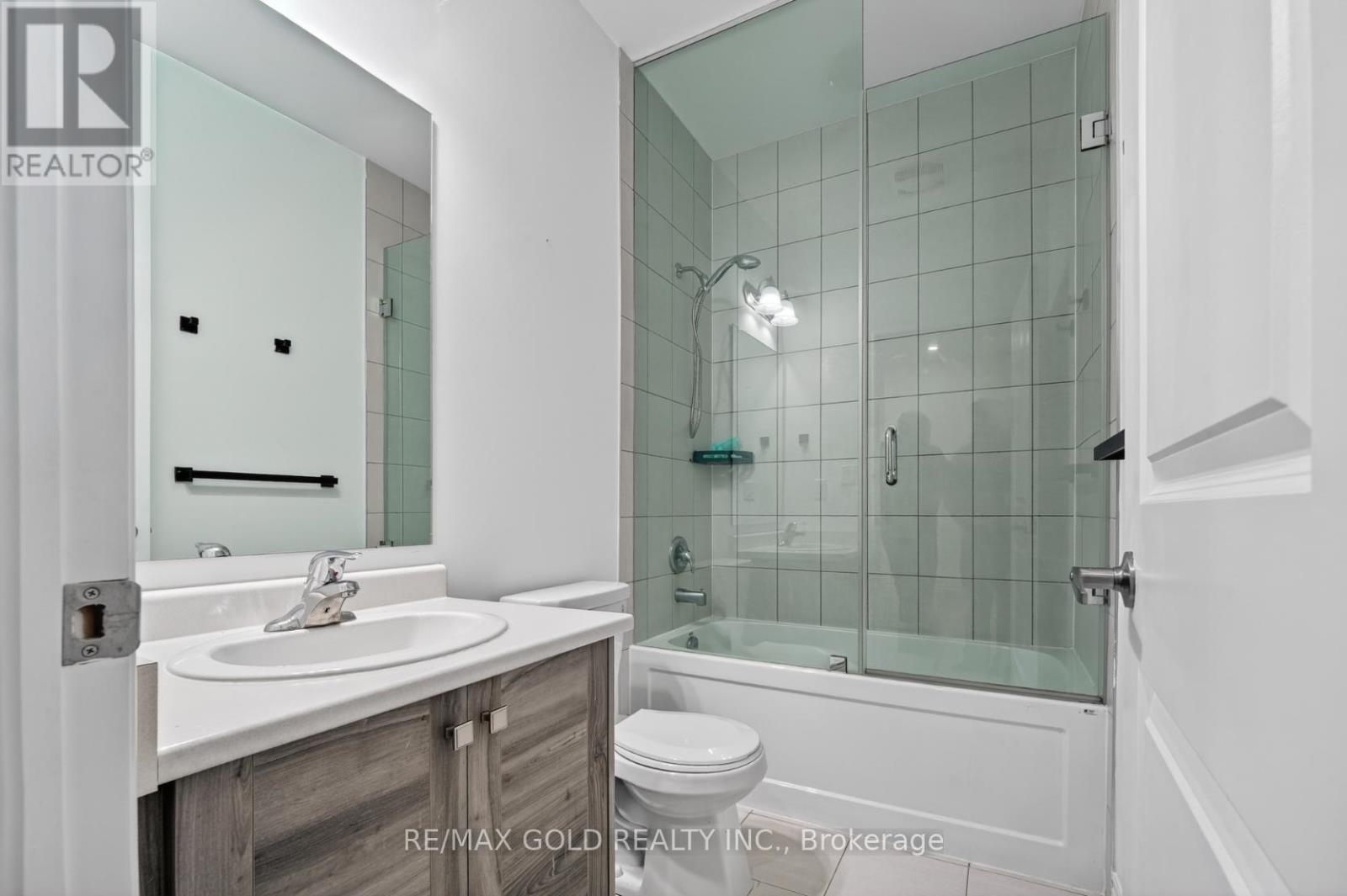 25 Eberly Woods Drive, Caledon, Ontario  L7C 4J2 - Photo 33 - W12617438