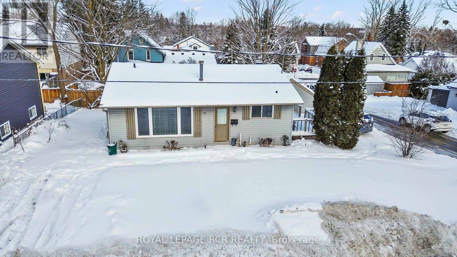 39 JOHN STREET, Orangeville, Ontario