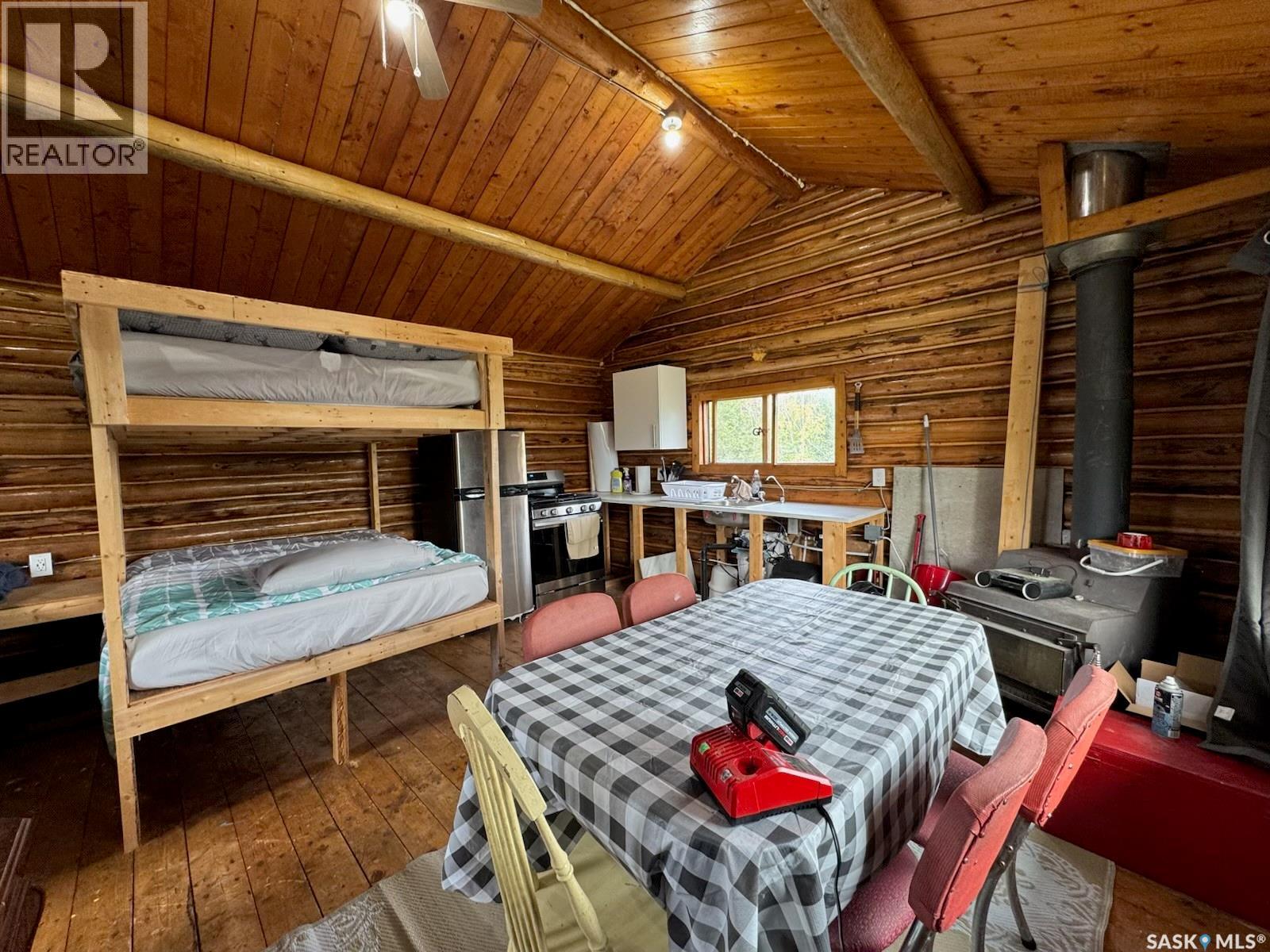 Cabin On Island Near Mooney Beach, Lac La Ronge Provincial Park, Saskatchewan  S0J 1L0 - Photo 7 - SK020436