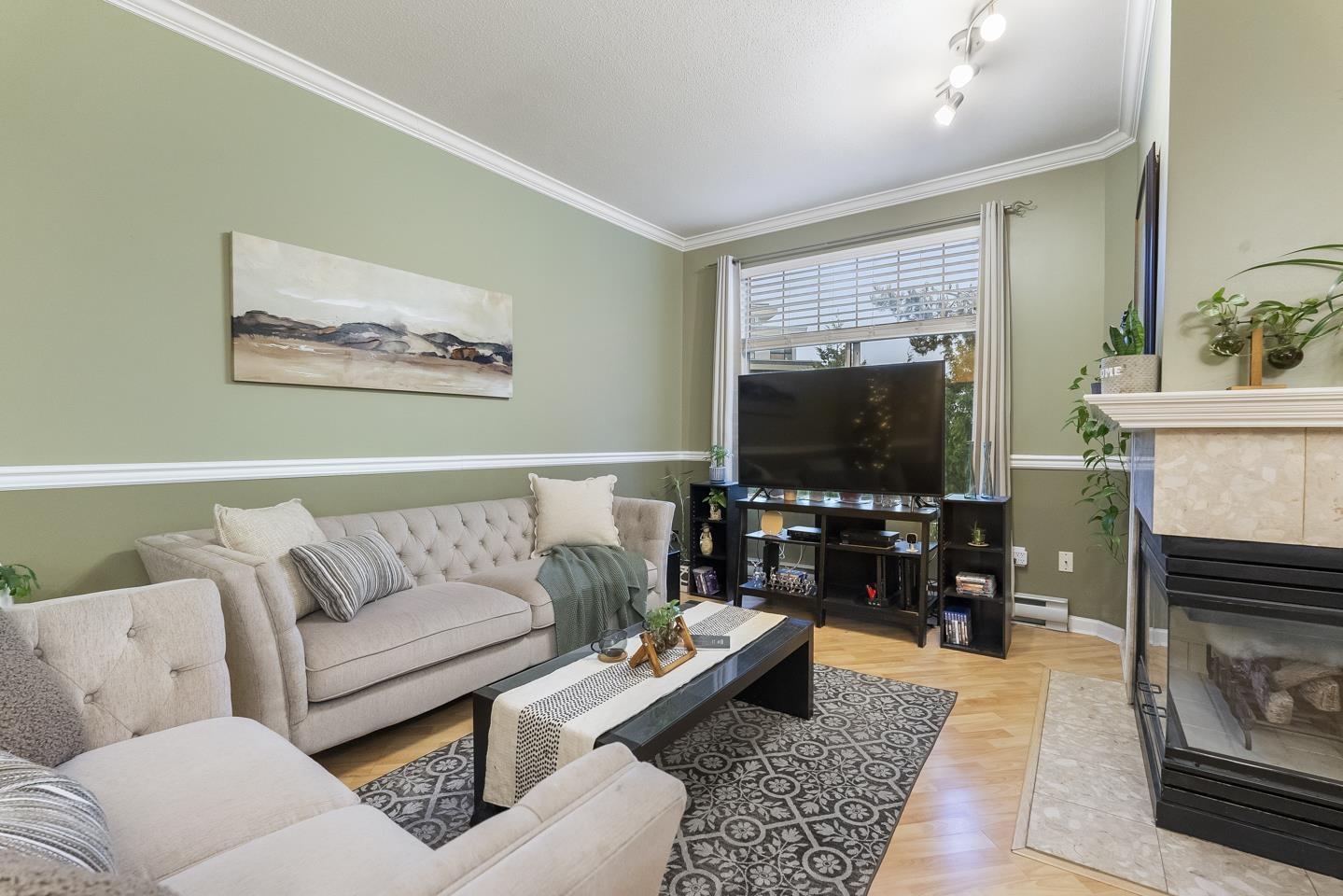 311 5677 208 Street, Langley, British Columbia  V3A 8J5 - Photo 2 - R3073529