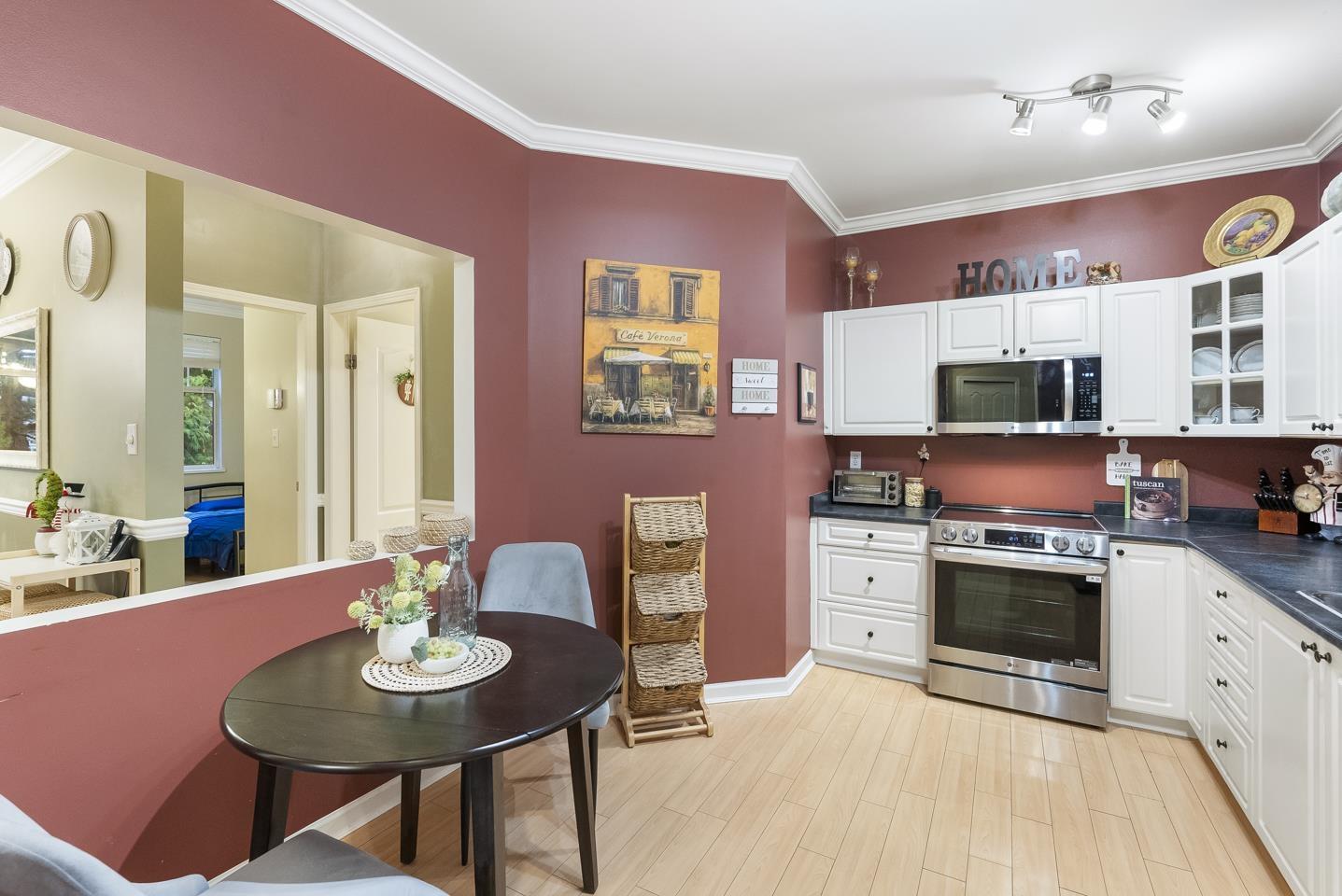 311 5677 208 Street, Langley, British Columbia  V3A 8J5 - Photo 11 - R3073529