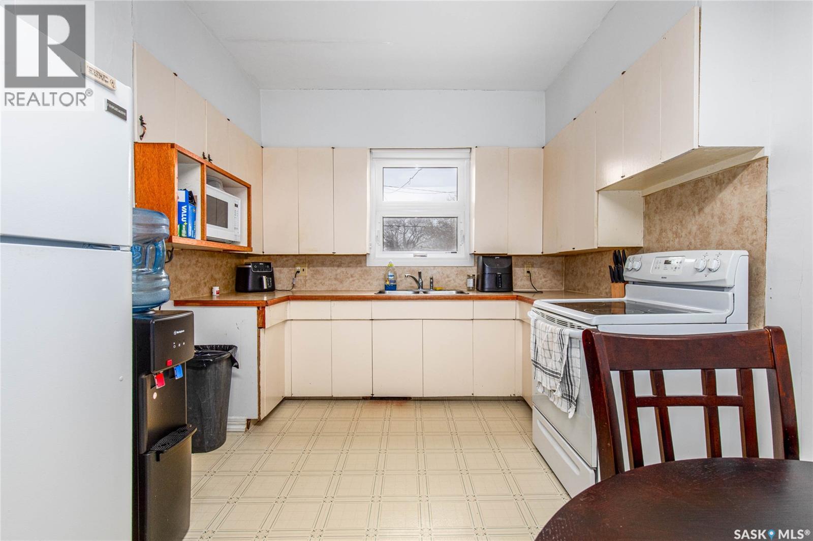 1114 6th Avenue Nw, Moose Jaw, Saskatchewan  S6H 4A6 - Photo 10 - SK025641