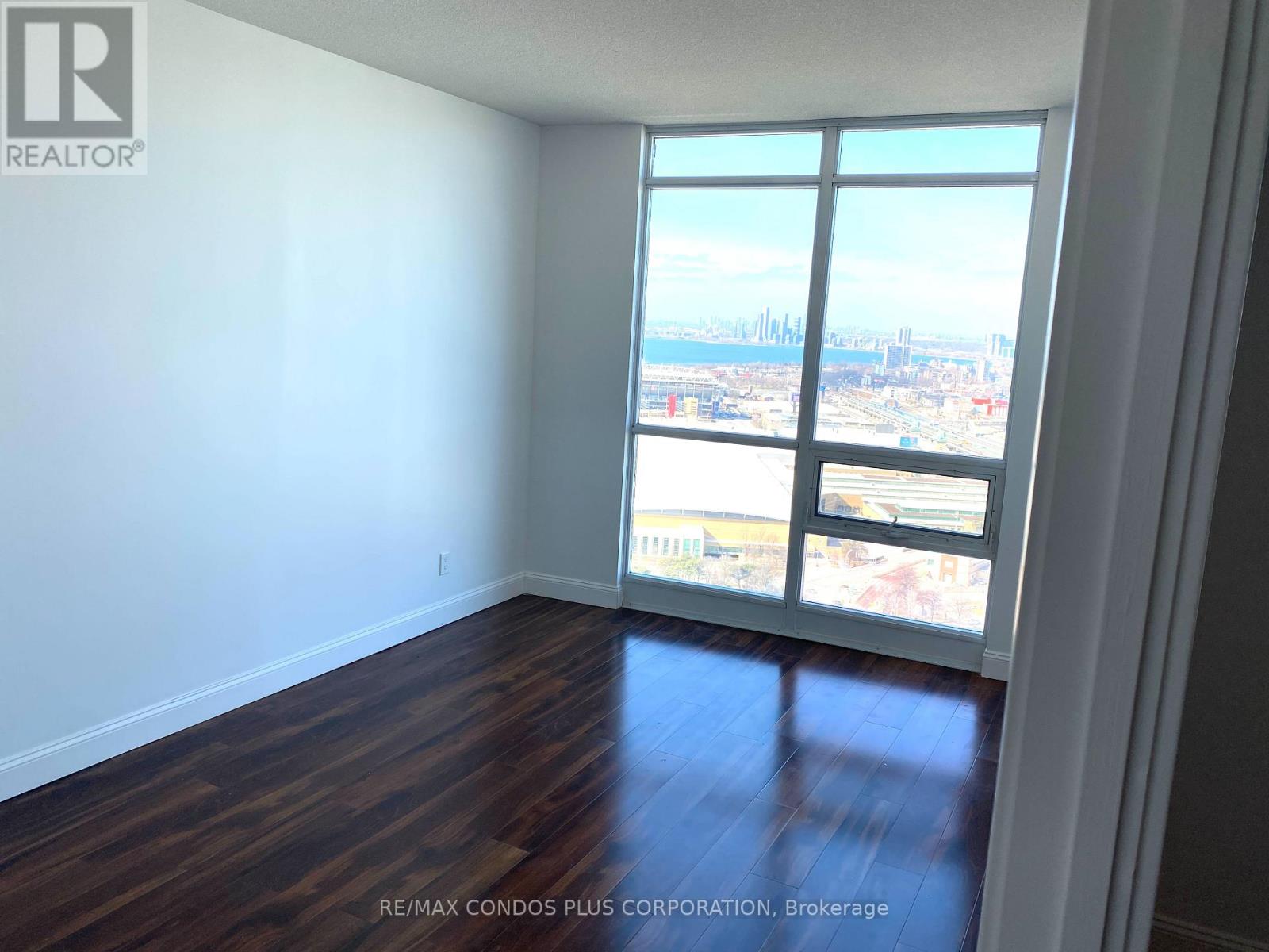 3707 - 219 Fort York Boulevard, Toronto, Ontario  M5V 1B1 - Photo 16 - C12634136