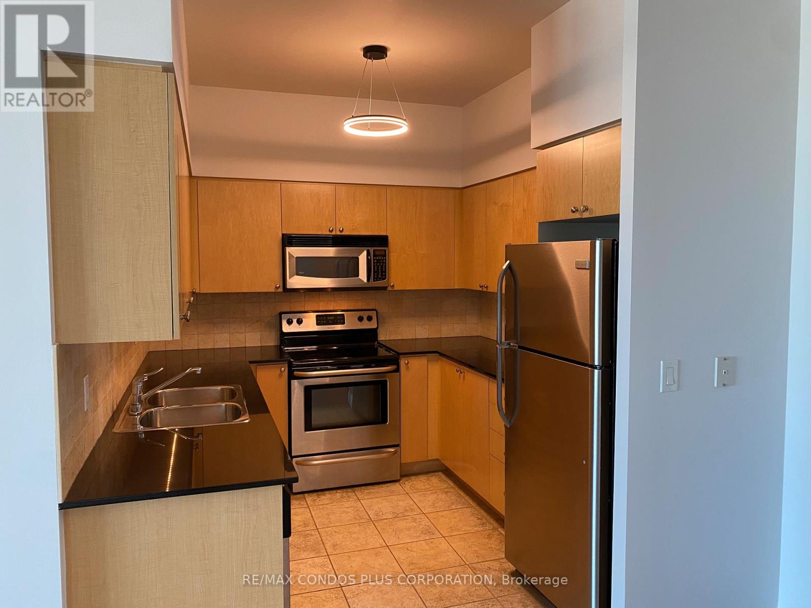 3707 - 219 Fort York Boulevard, Toronto, Ontario  M5V 1B1 - Photo 18 - C12634136