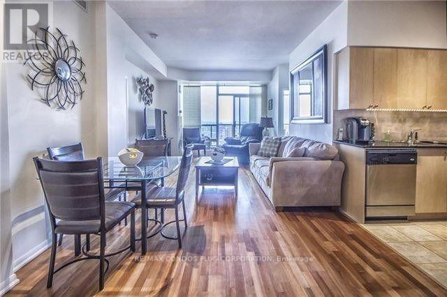 3707 - 219 Fort York Boulevard, Toronto, Ontario  M5V 1B1 - Photo 2 - C12634136