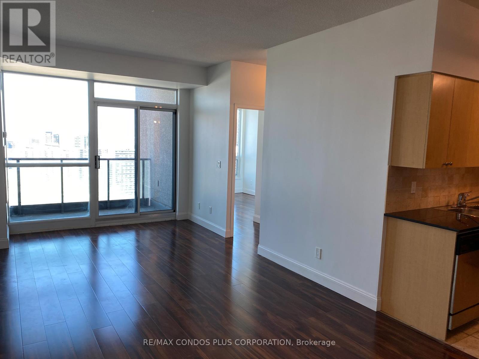 3707 - 219 Fort York Boulevard, Toronto, Ontario  M5V 1B1 - Photo 4 - C12634136