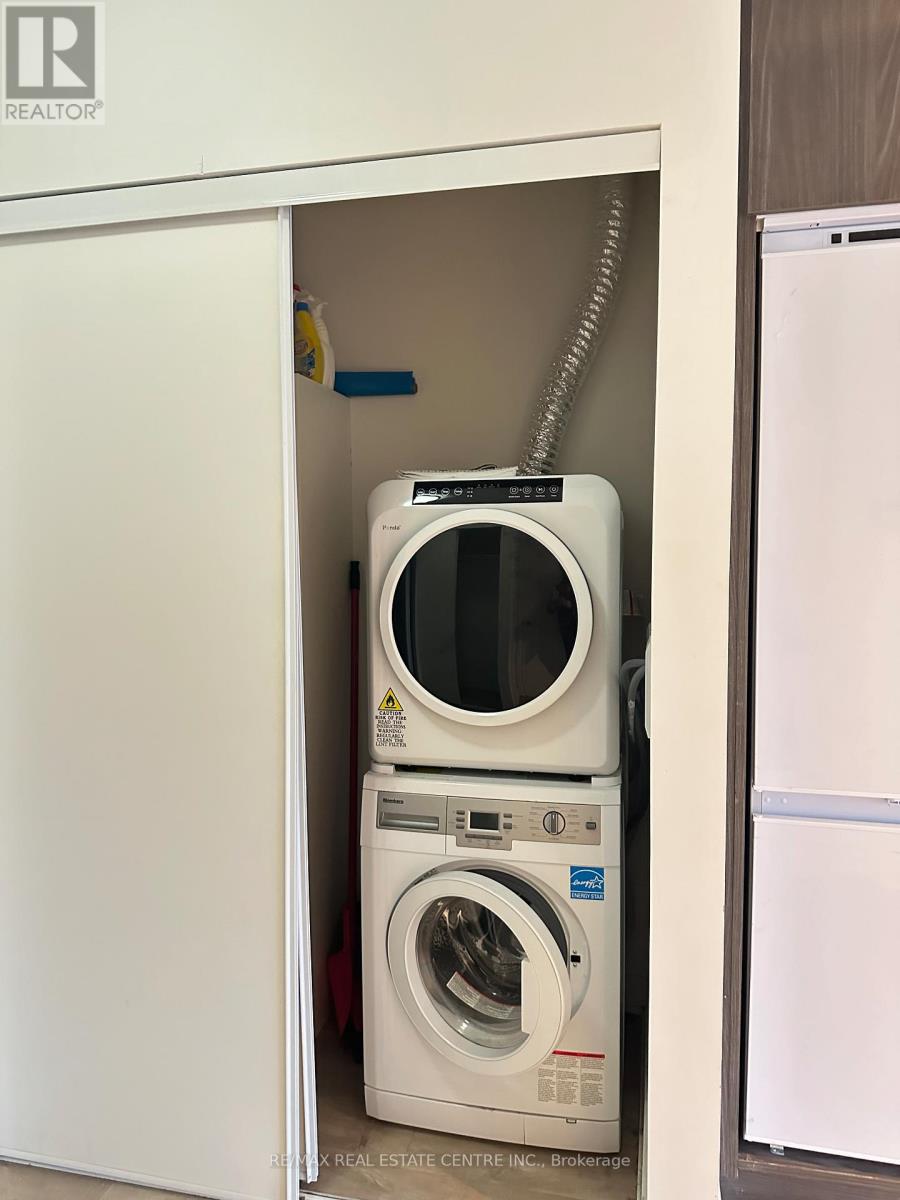 1609 - 576 Front Street W, Toronto, Ontario  M5V 0P8 - Photo 7 - C12634150