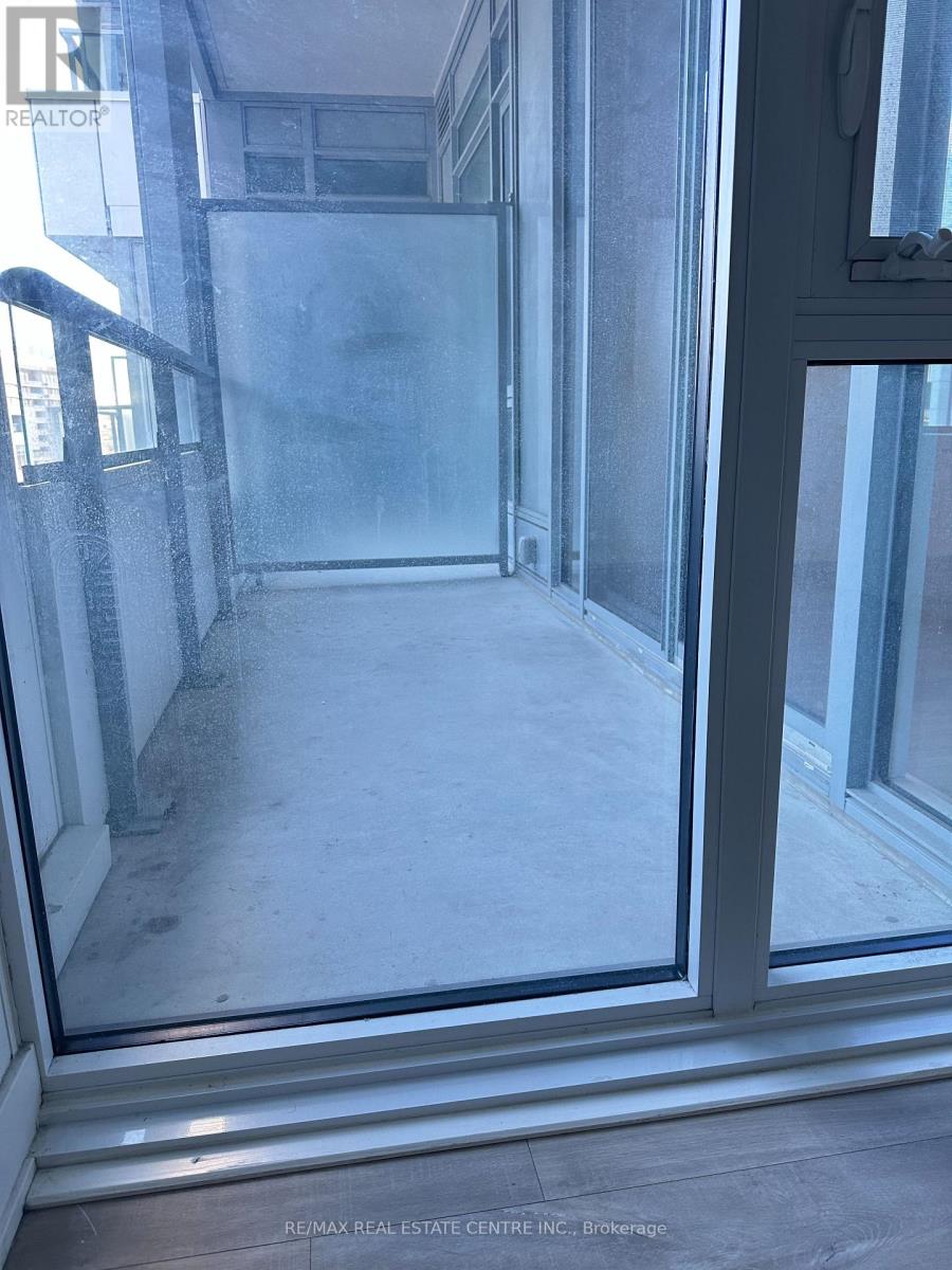 1609 - 576 Front Street W, Toronto, Ontario  M5V 0P8 - Photo 8 - C12634150