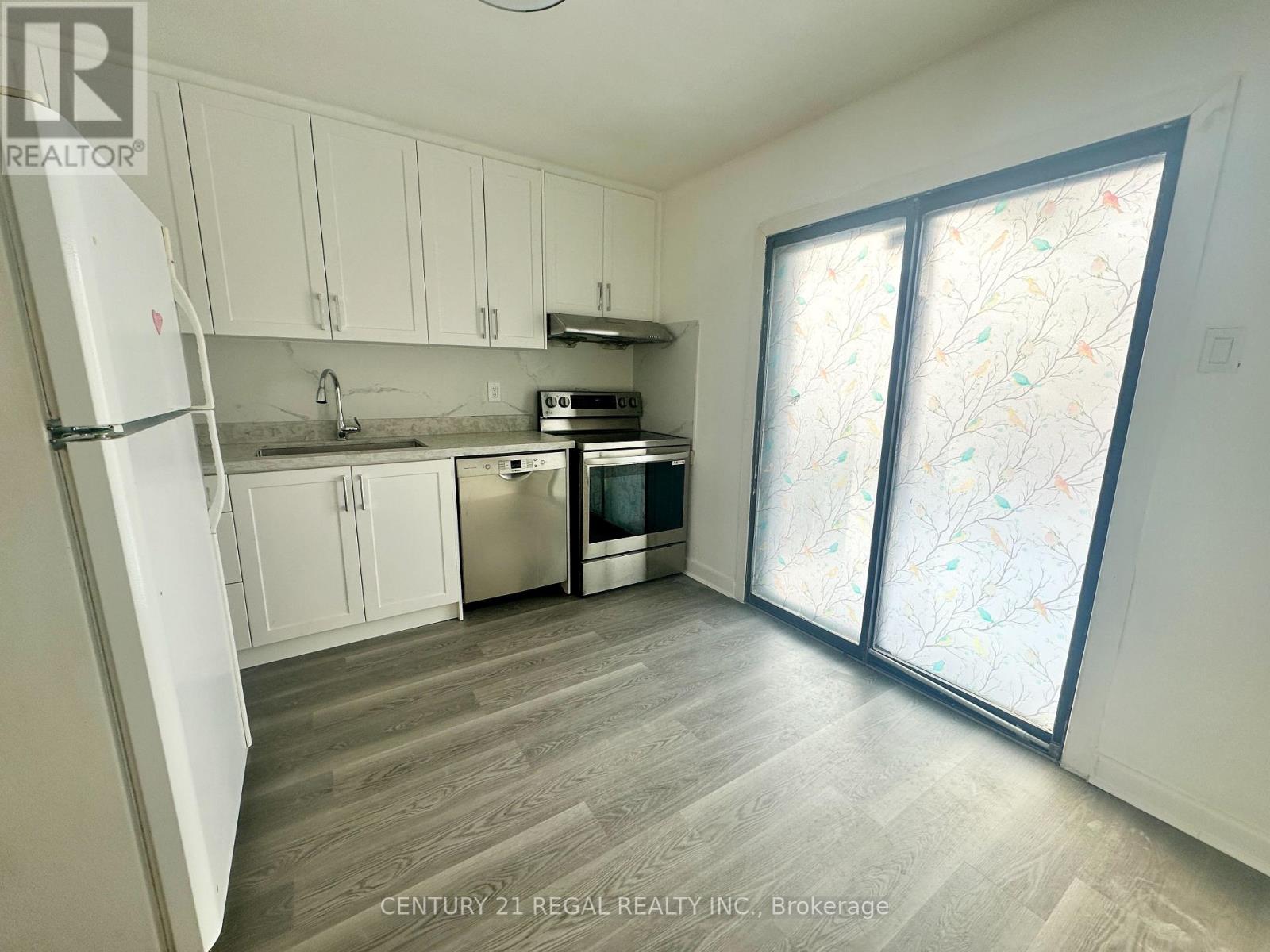 26 Pintail Crescent, Toronto, Ontario  M3A 2Y7 - Photo 7 - C12634174