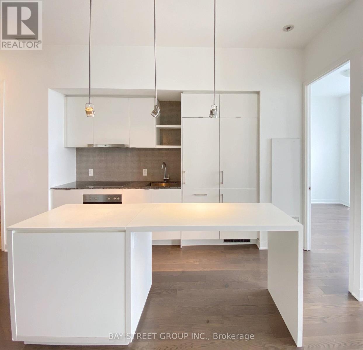 7206 - 88 Harbour Street, Toronto, Ontario  M5J 0C3 - Photo 3 - C12634198