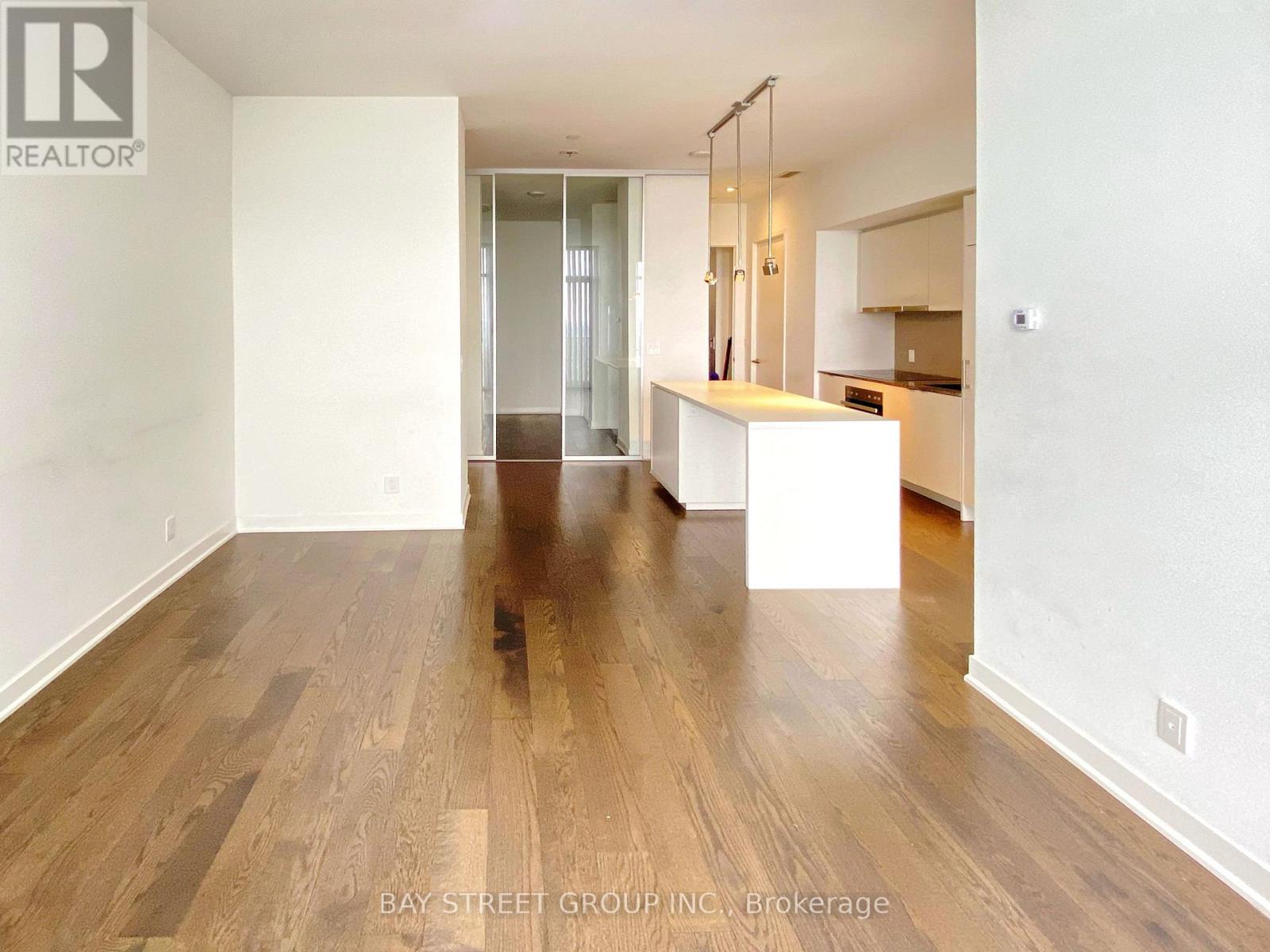 7206 - 88 Harbour Street, Toronto, Ontario  M5J 0C3 - Photo 9 - C12634198