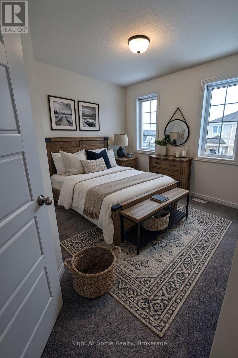 17 Roseberry Lane, Kitchener, Ontario  N2B 0A9 - Photo 7 - X12630900