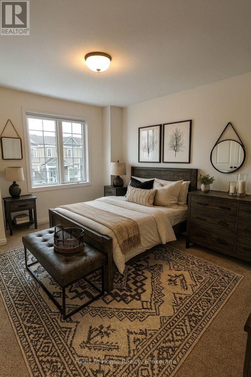 17 Roseberry Lane, Kitchener, Ontario  N2B 0A9 - Photo 6 - X12630900