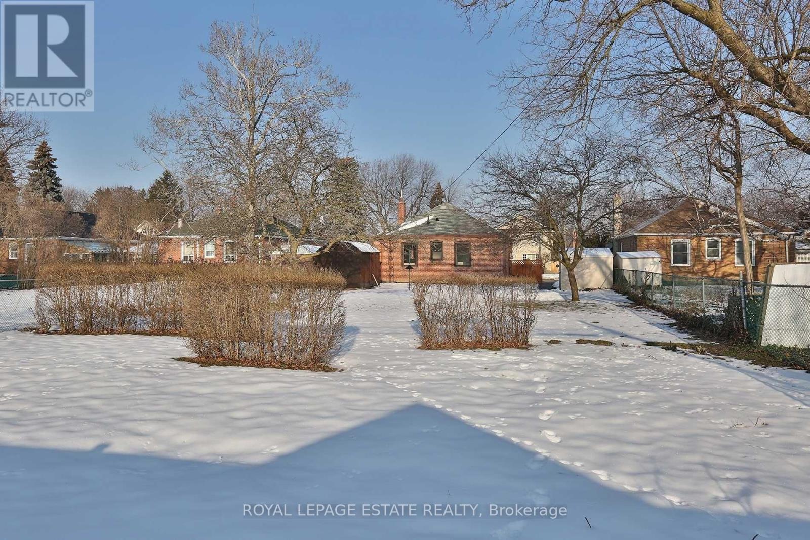 215 Oakridge Drive, Toronto, Ontario  M1M 2B4 - Photo 23 - E12634080