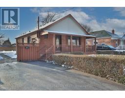 215 OAKRIDGE DRIVE, Toronto, Ontario