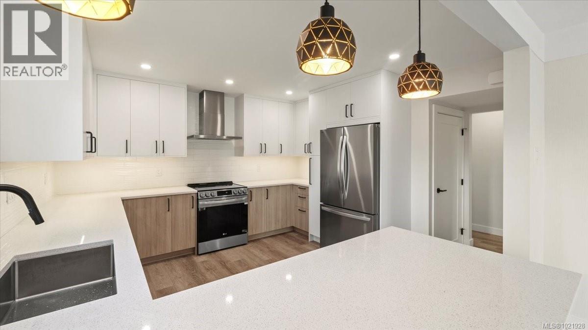 1021 Tillicum Rd, Esquimalt, British Columbia V9A 2A2 - Photo 12 - 1021928