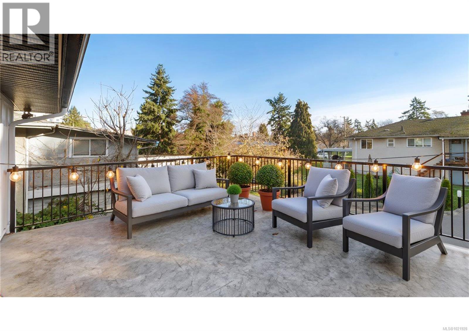 1021 Tillicum Rd, Esquimalt, British Columbia V9A 2A2 - Photo 43 - 1021928