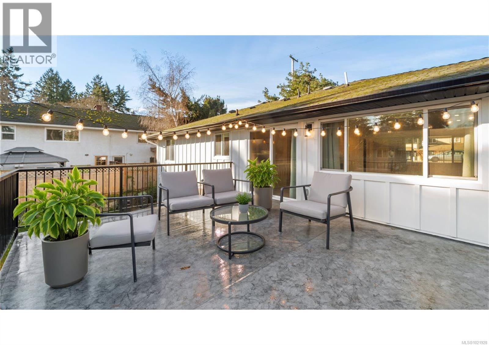 1021 Tillicum Rd, Esquimalt, British Columbia V9A 2A2 - Photo 45 - 1021928