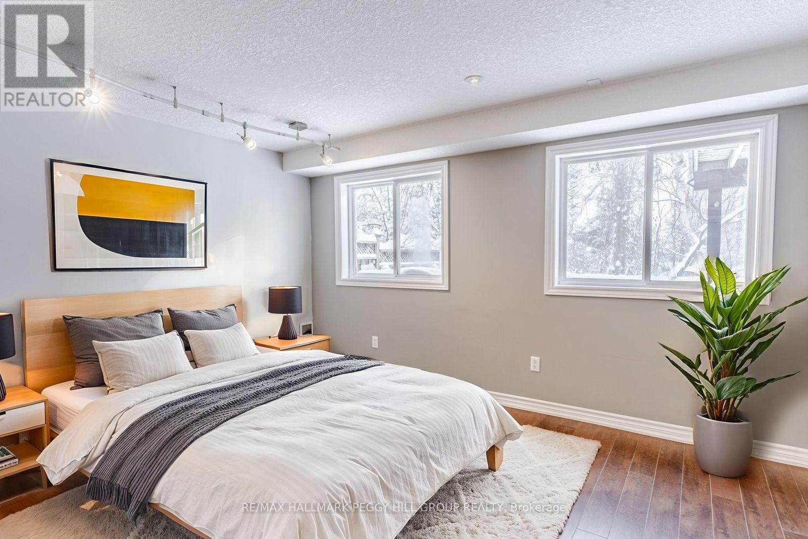 81 Sproule Drive, Barrie, Ontario  L4N 0X5 - Photo 16 - S12634134