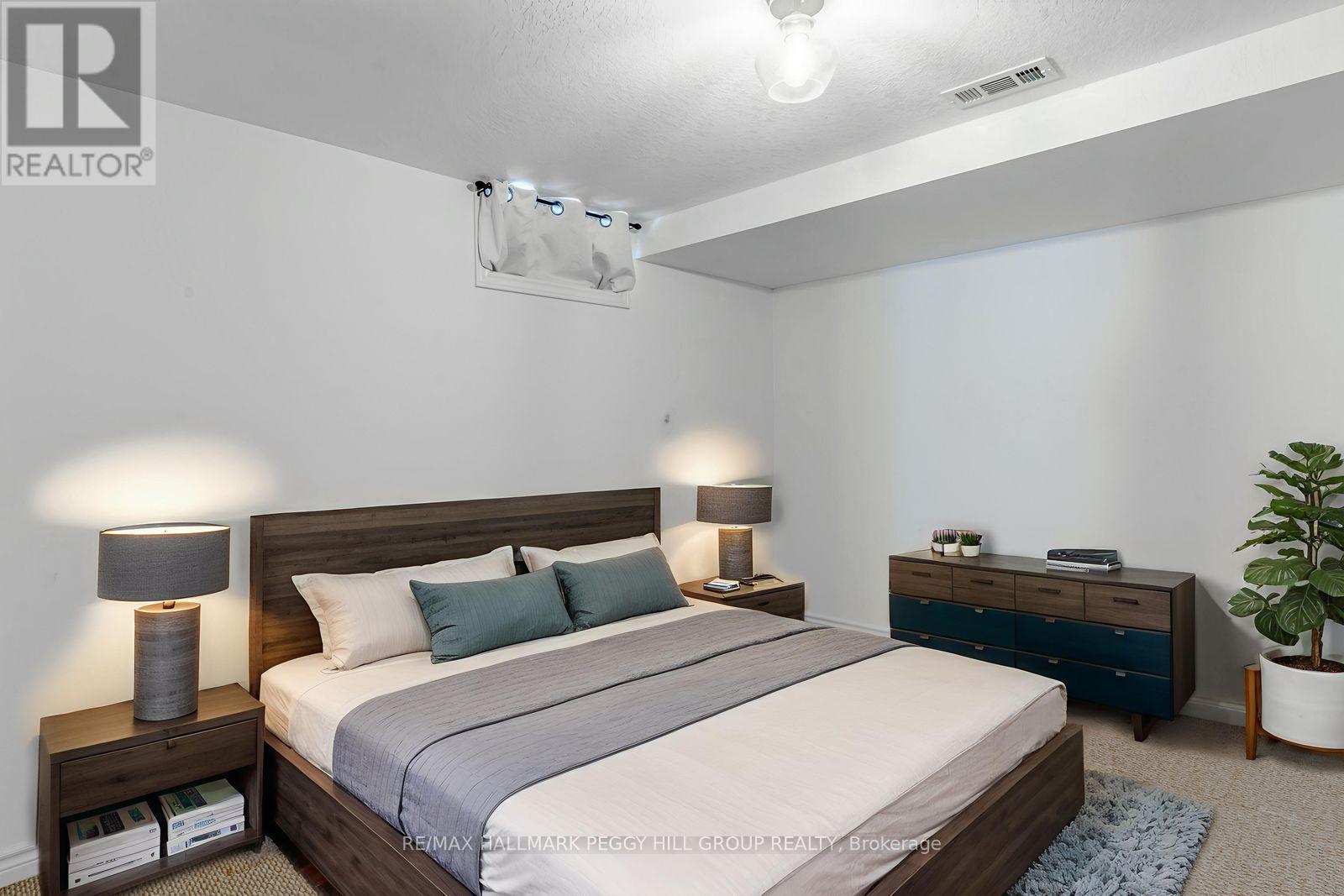 81 Sproule Drive, Barrie, Ontario  L4N 0X5 - Photo 17 - S12634134