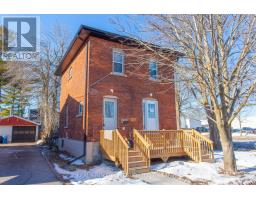 UPPER - 231 FRONT STREET S, Orillia, Ontario