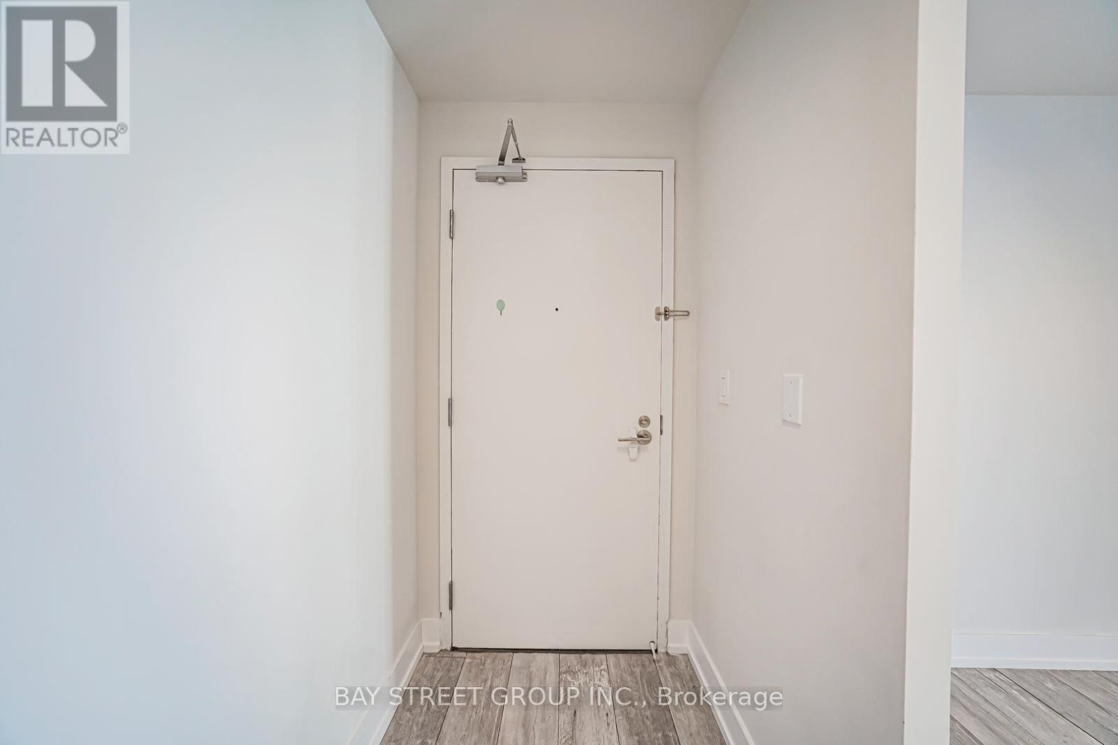 528 - 540 Bur Oak Avenue, Markham, Ontario  L6C 0Y2 - Photo 7 - N12536570