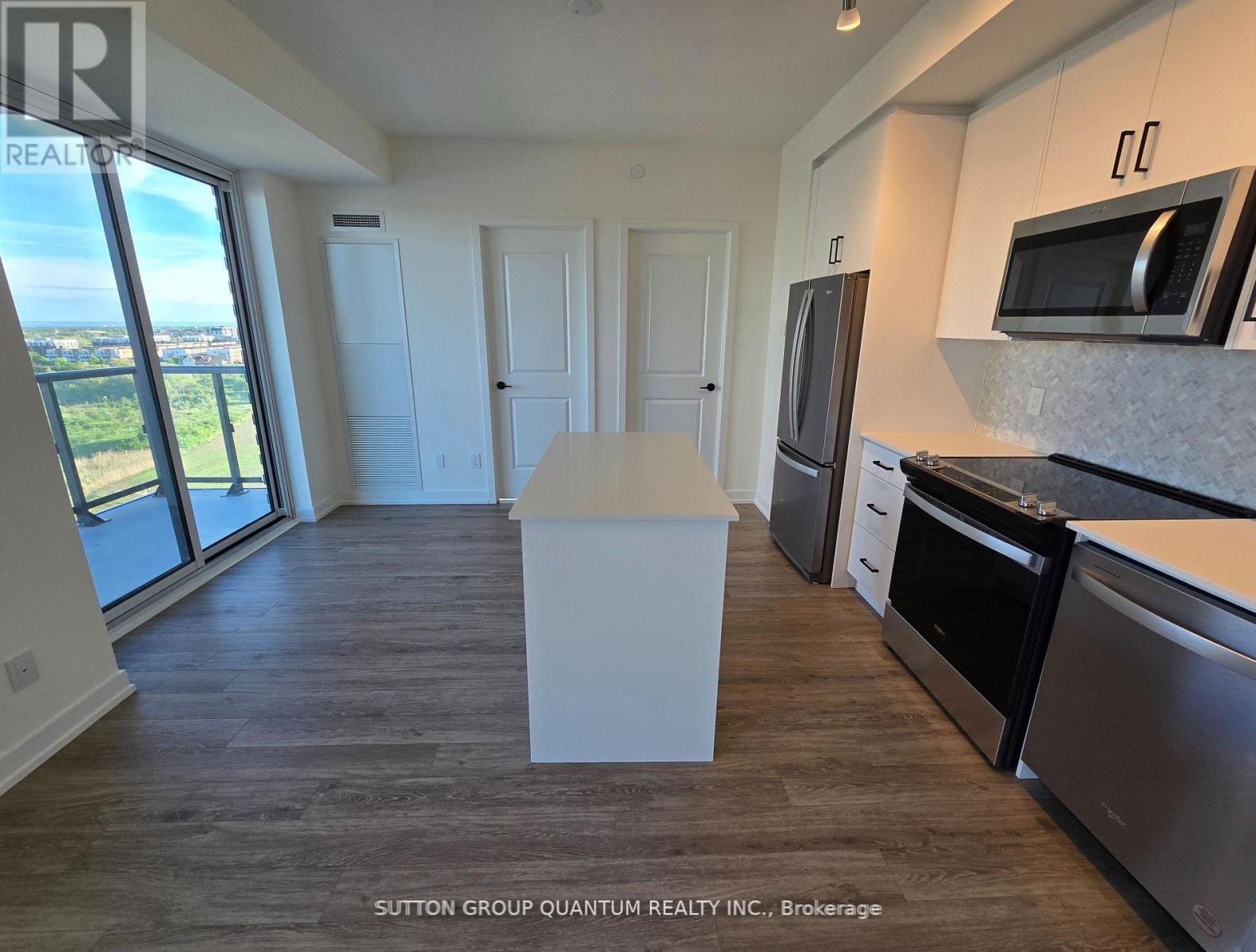 1003 - 335 Wheat Boom Drive, Oakville, Ontario  L6H 7Y1 - Photo 7 - W12634092