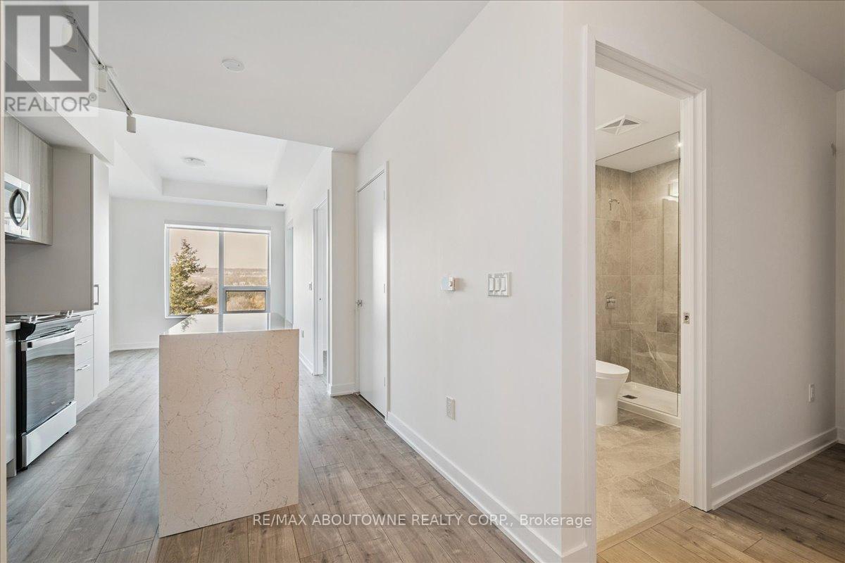 612 - 500 Plains Road E, Burlington, Ontario  L7T 0C8 - Photo 11 - W12634118